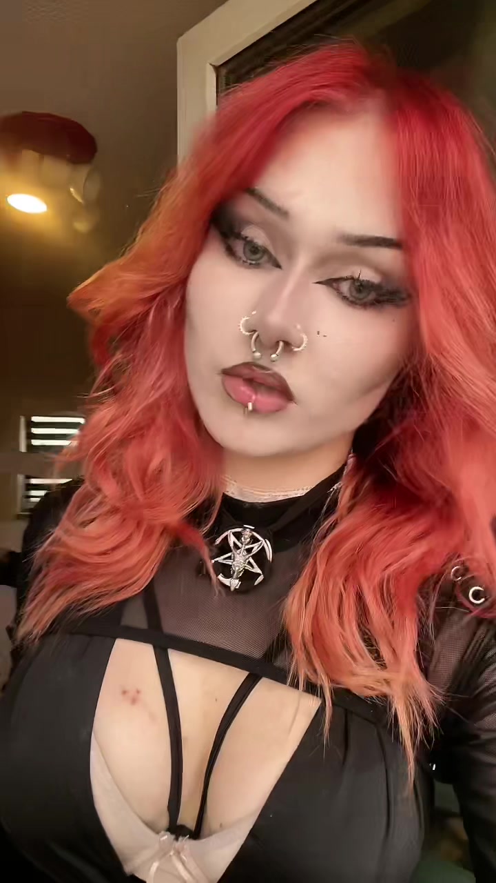 @‧₊˚ ཐི⋆ 𝔜𝔢𝔫𝔫𝔢 ⋆ཋྀ ˚₊‧