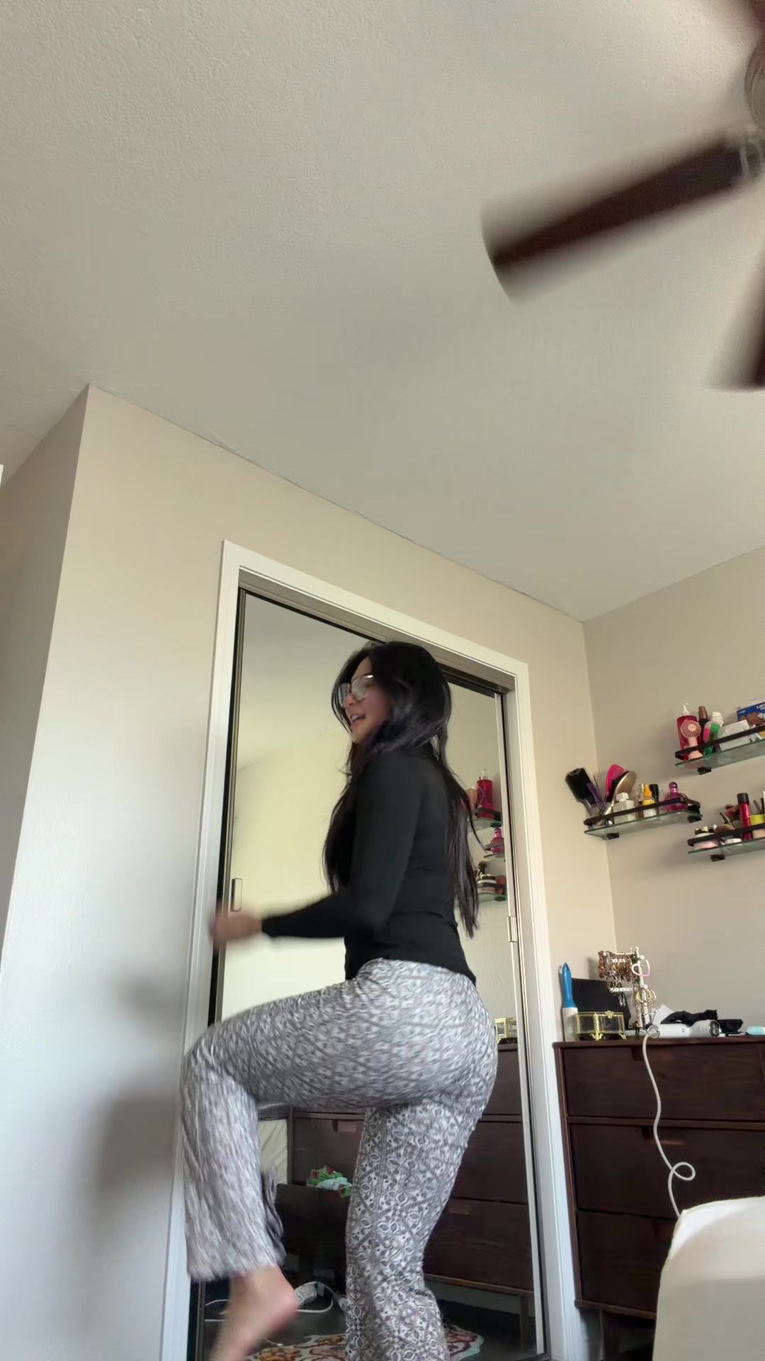 @ⓘⓖ: ⓚⓐⓩⓔⓞⓕⓢⓟⓐⓓⓔⓢ