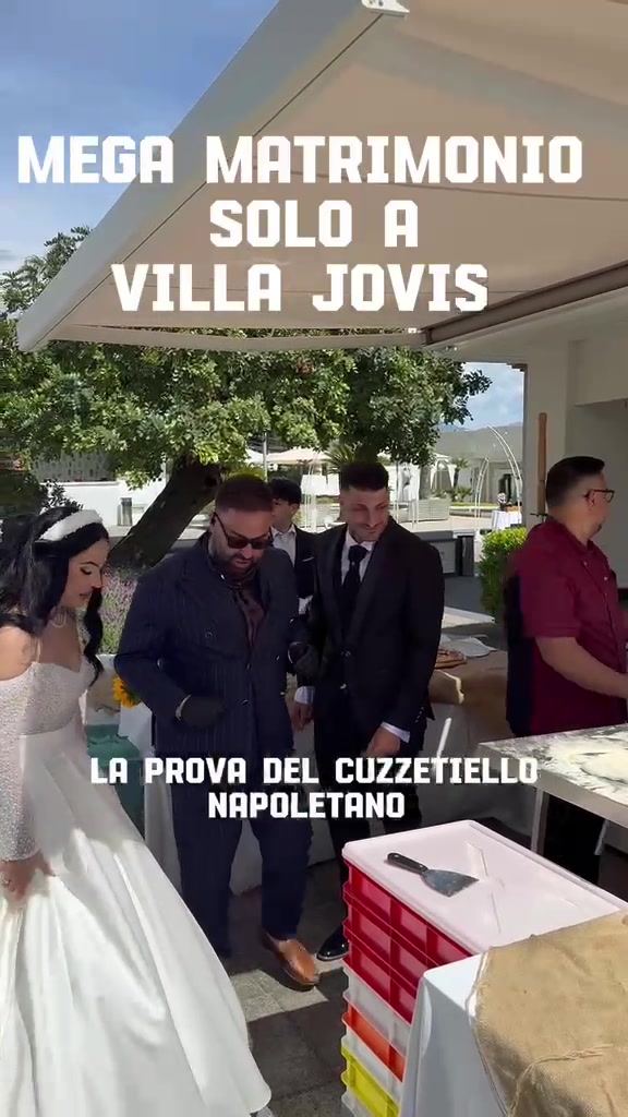 @VILLAJOVIS