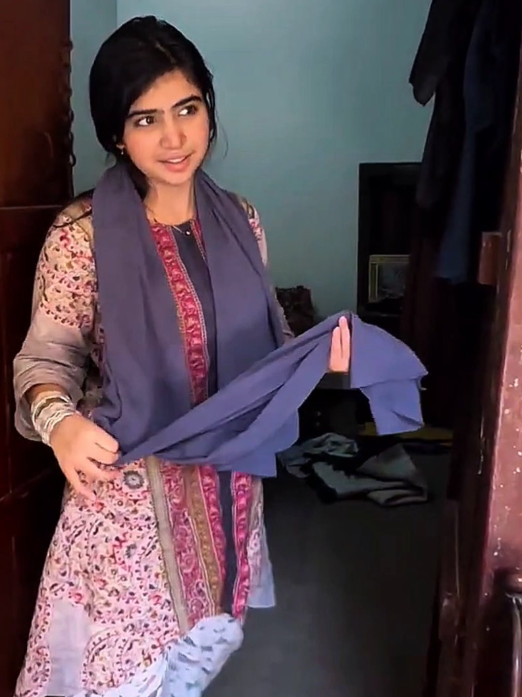 @Rabia Simple24