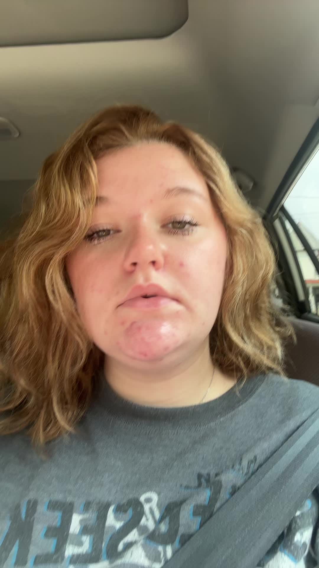 @Tess😘🥱
