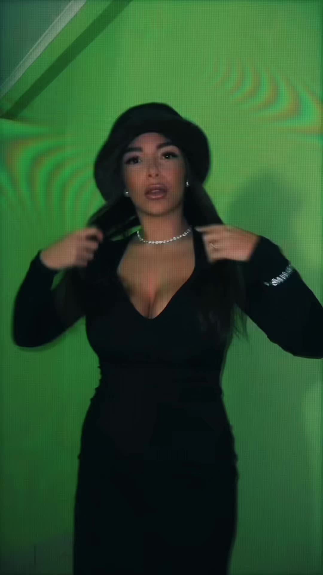 @C🍒