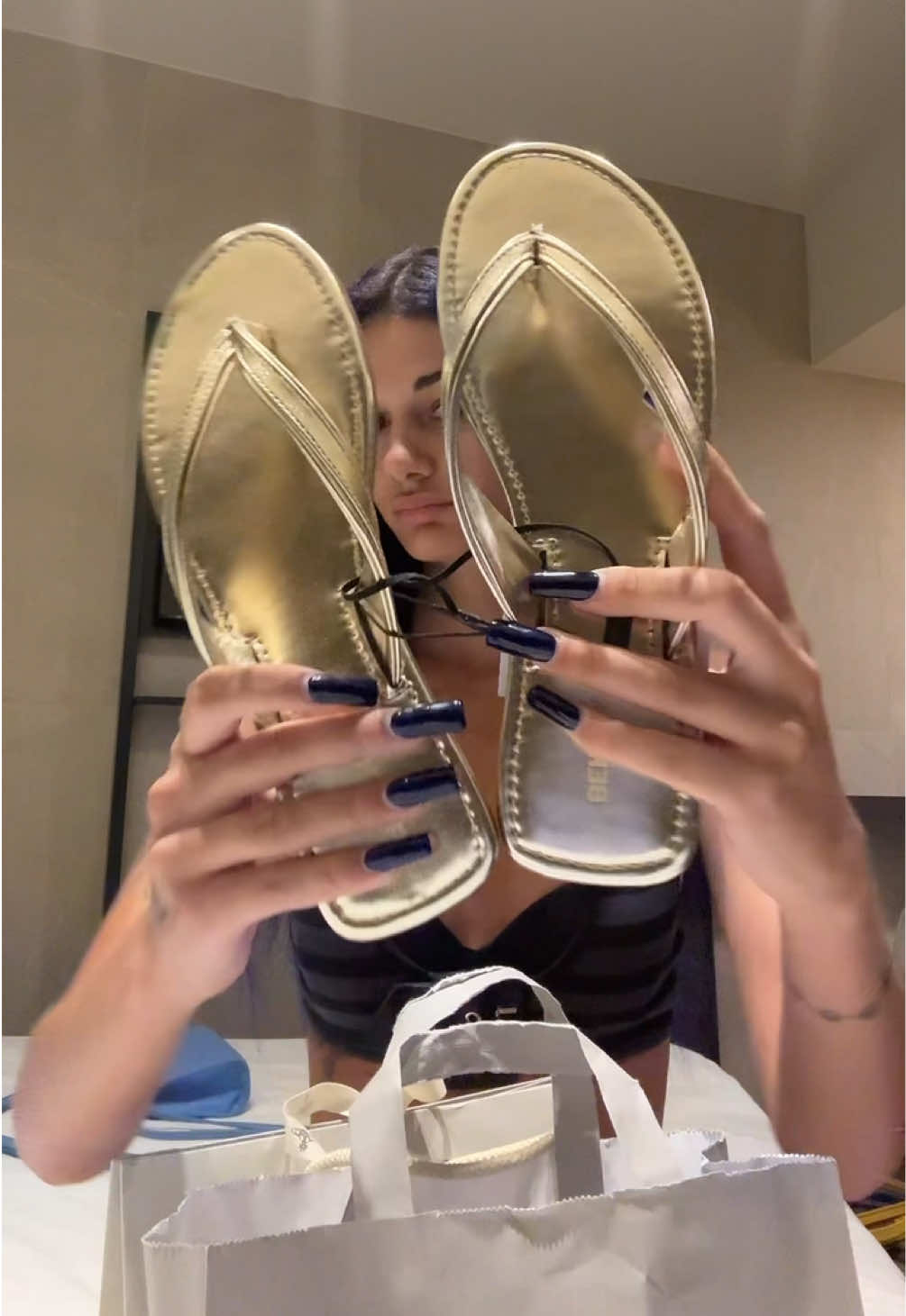 @v9