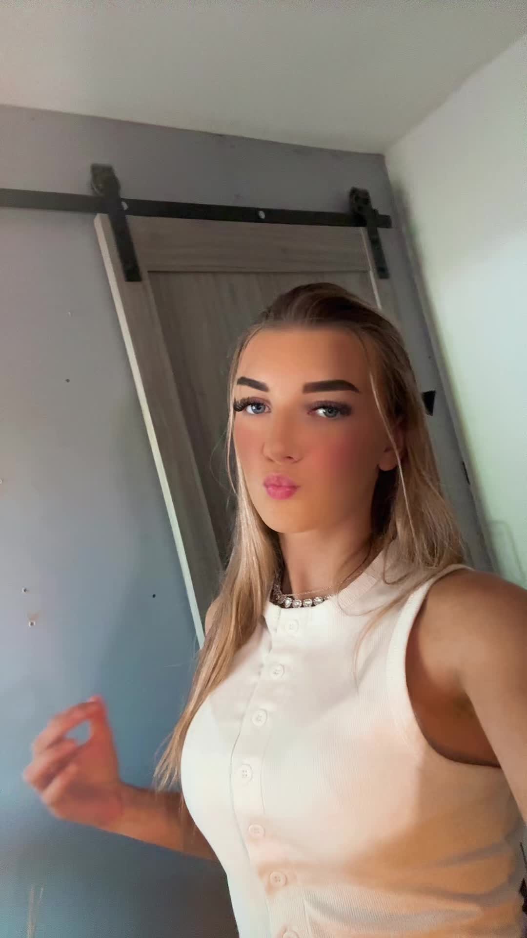 @𝐔𝐫𝐟𝐚𝐯_𝐬𝐢𝐞𝐧𝐧𝐚🤍💕