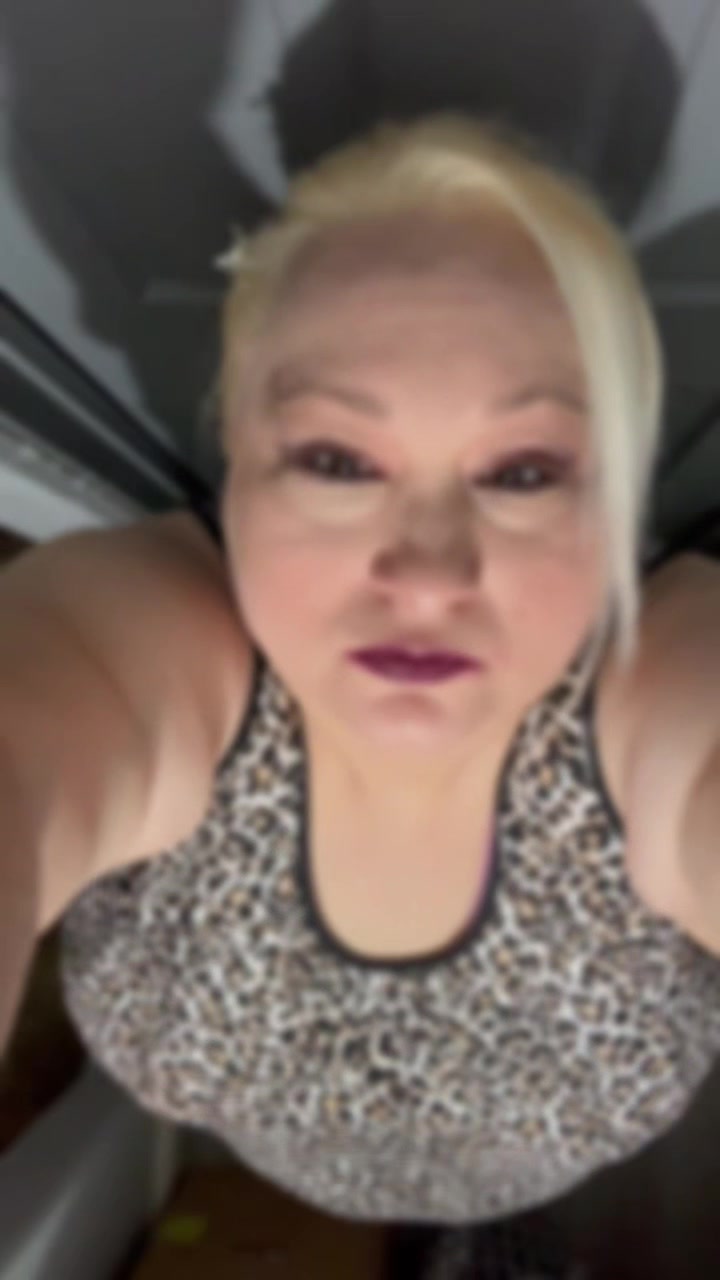 @lvpsychiclv702