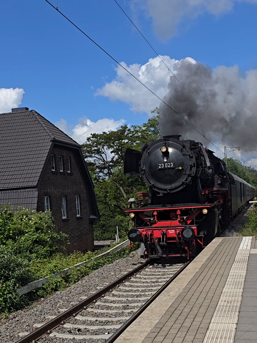 @Ruhrspotter