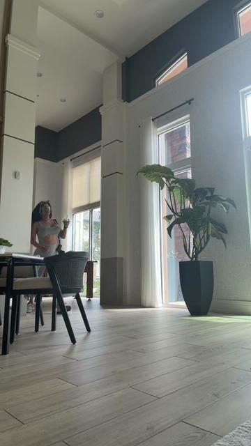 @Makarena