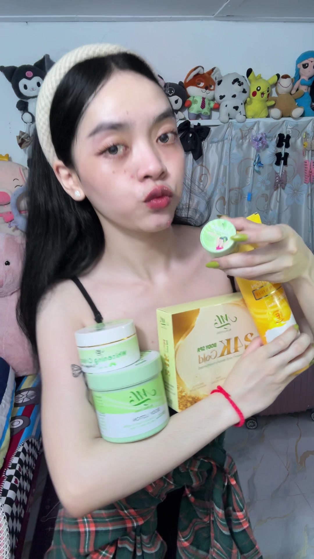 @Ellaa