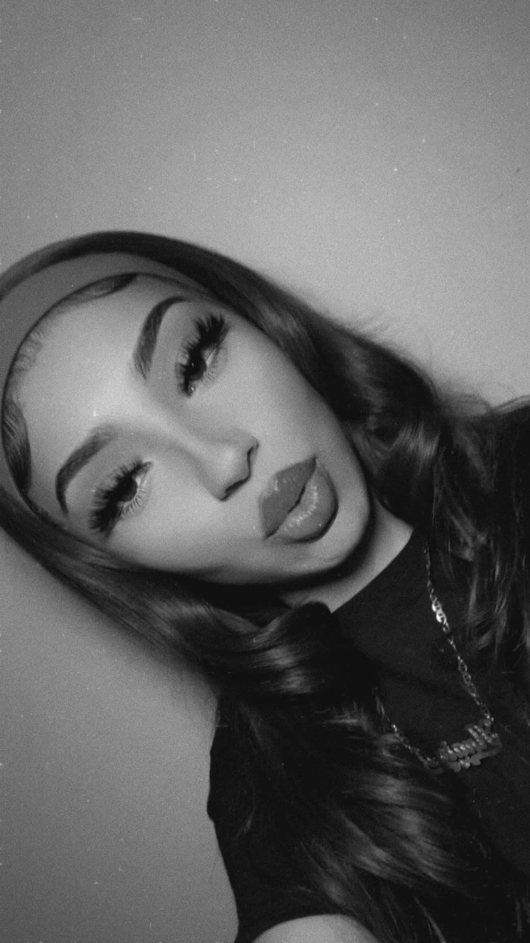 @Anaira ✨