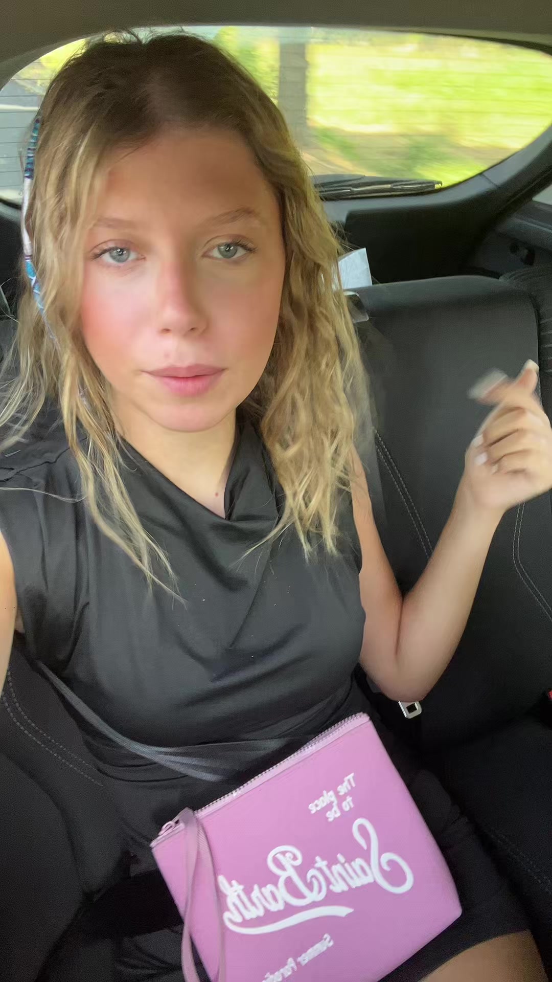 @👸🏼