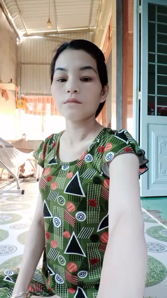 @Nguyễn Nh&iacute;1990