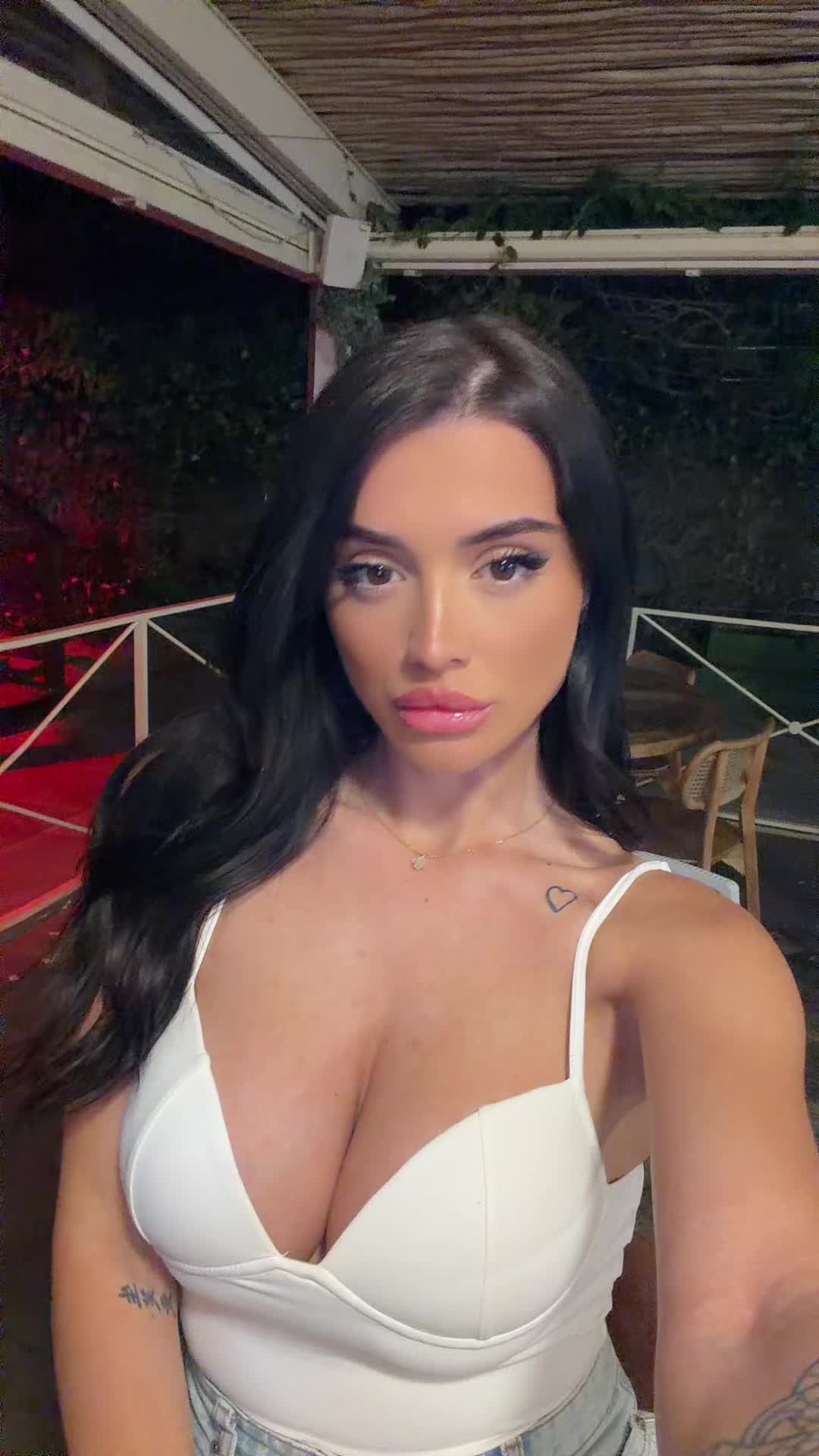 @Kiaranikolli