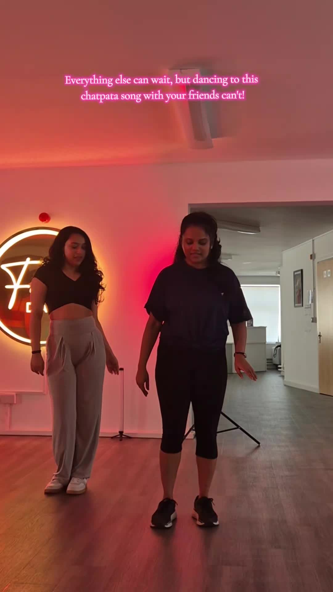 @JustNainika❤️💫