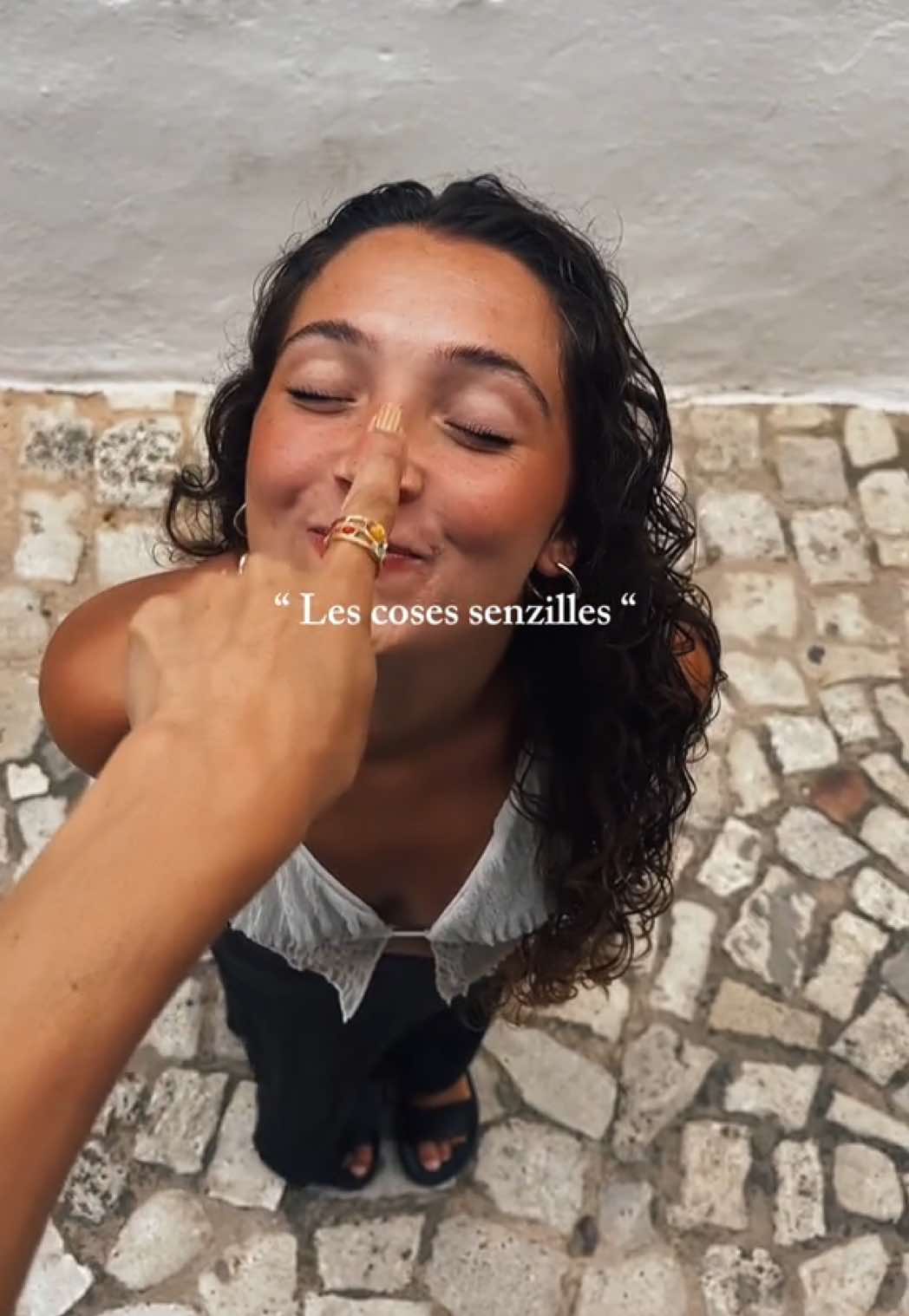 @elenatroyano