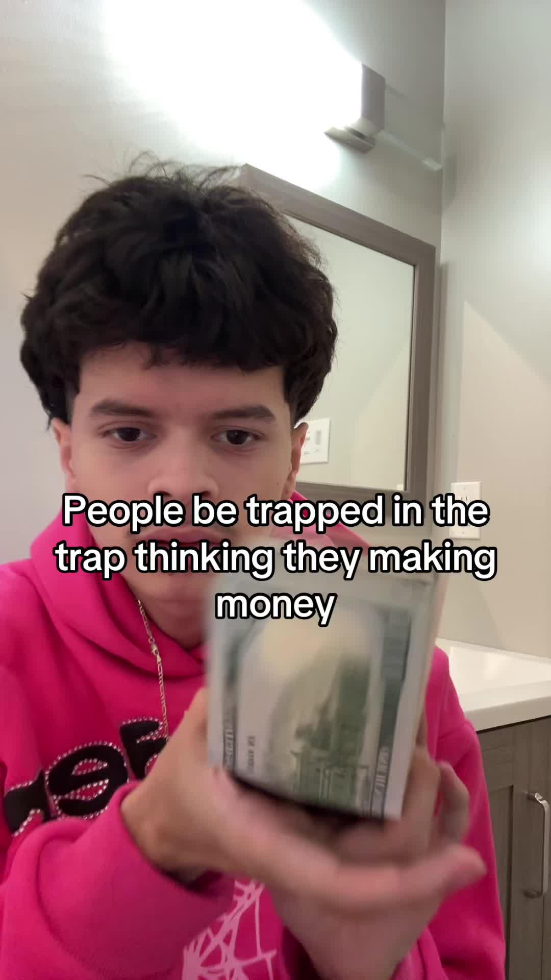 @trapped.julio