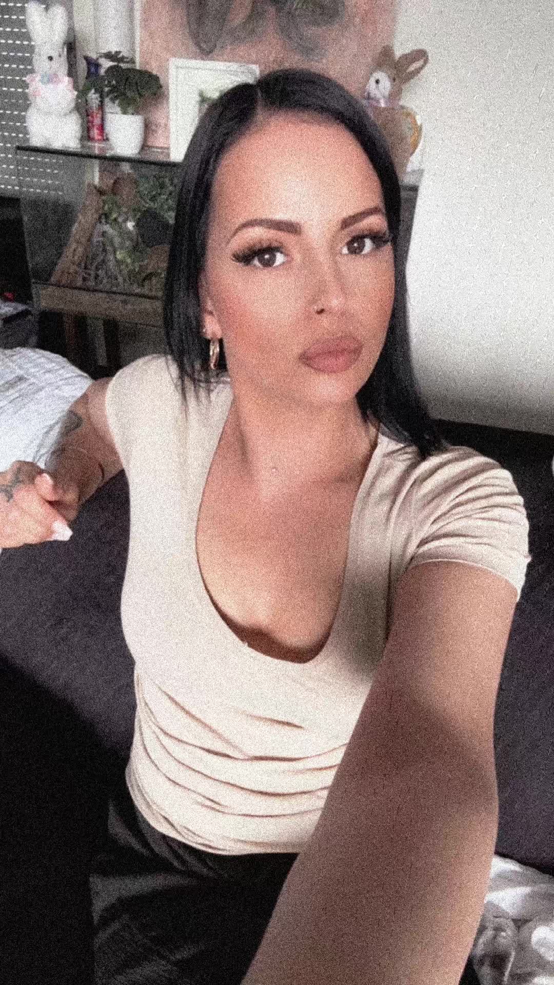 @Sabrina