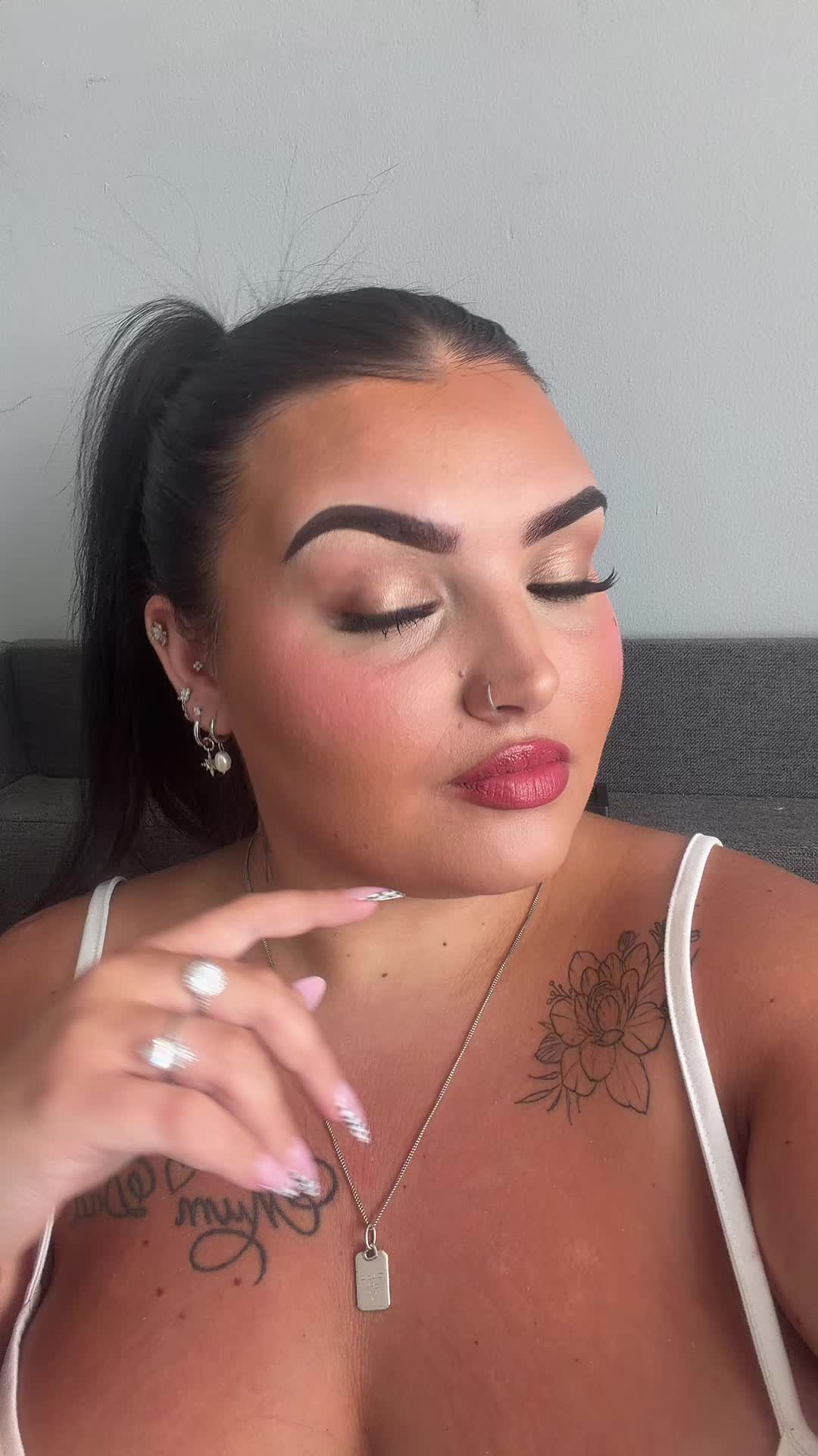 @adroniki🖤