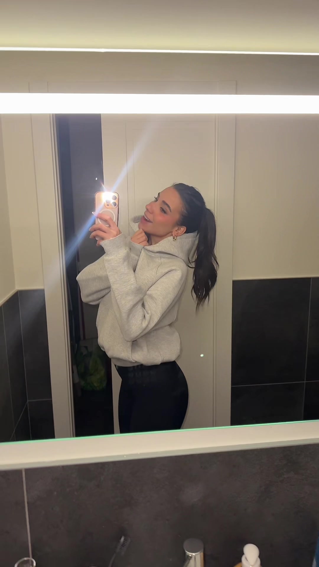 @saraespooss