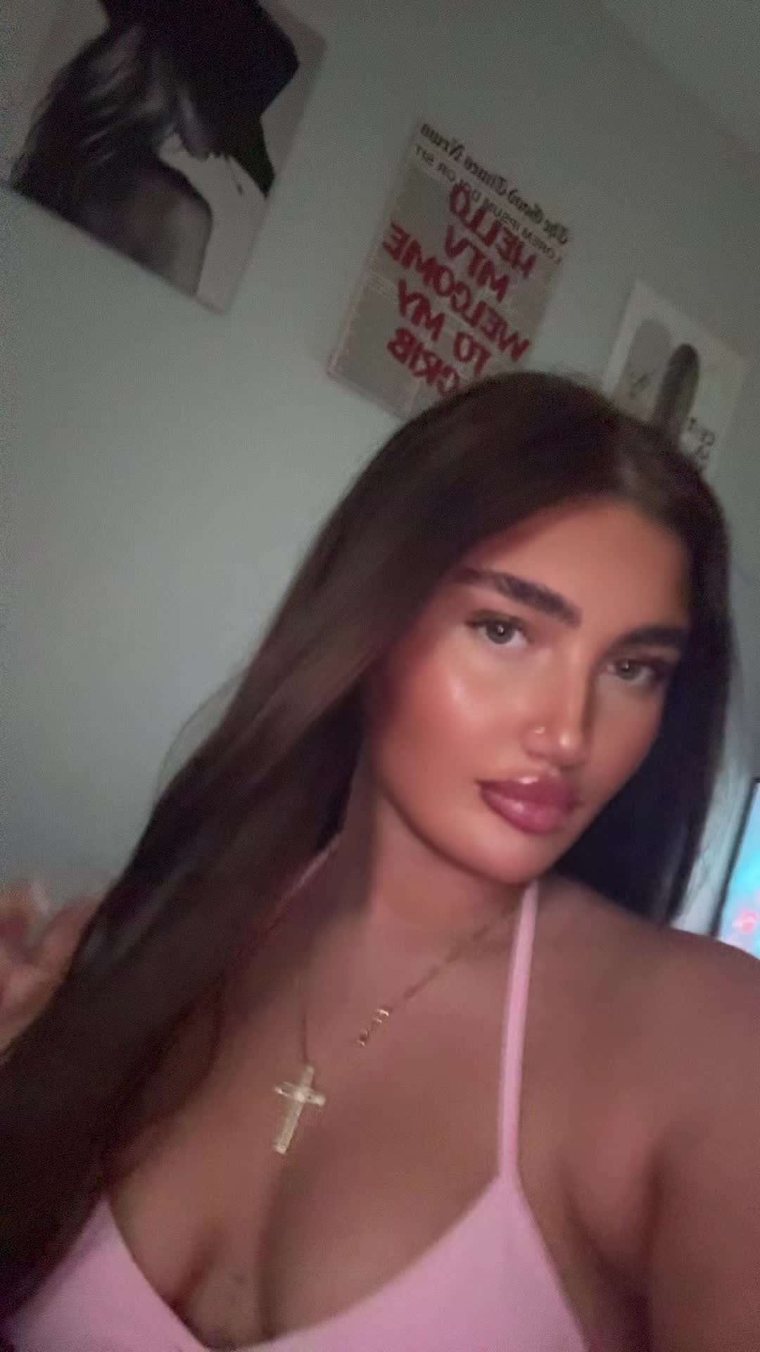 @oliviawhitehousee