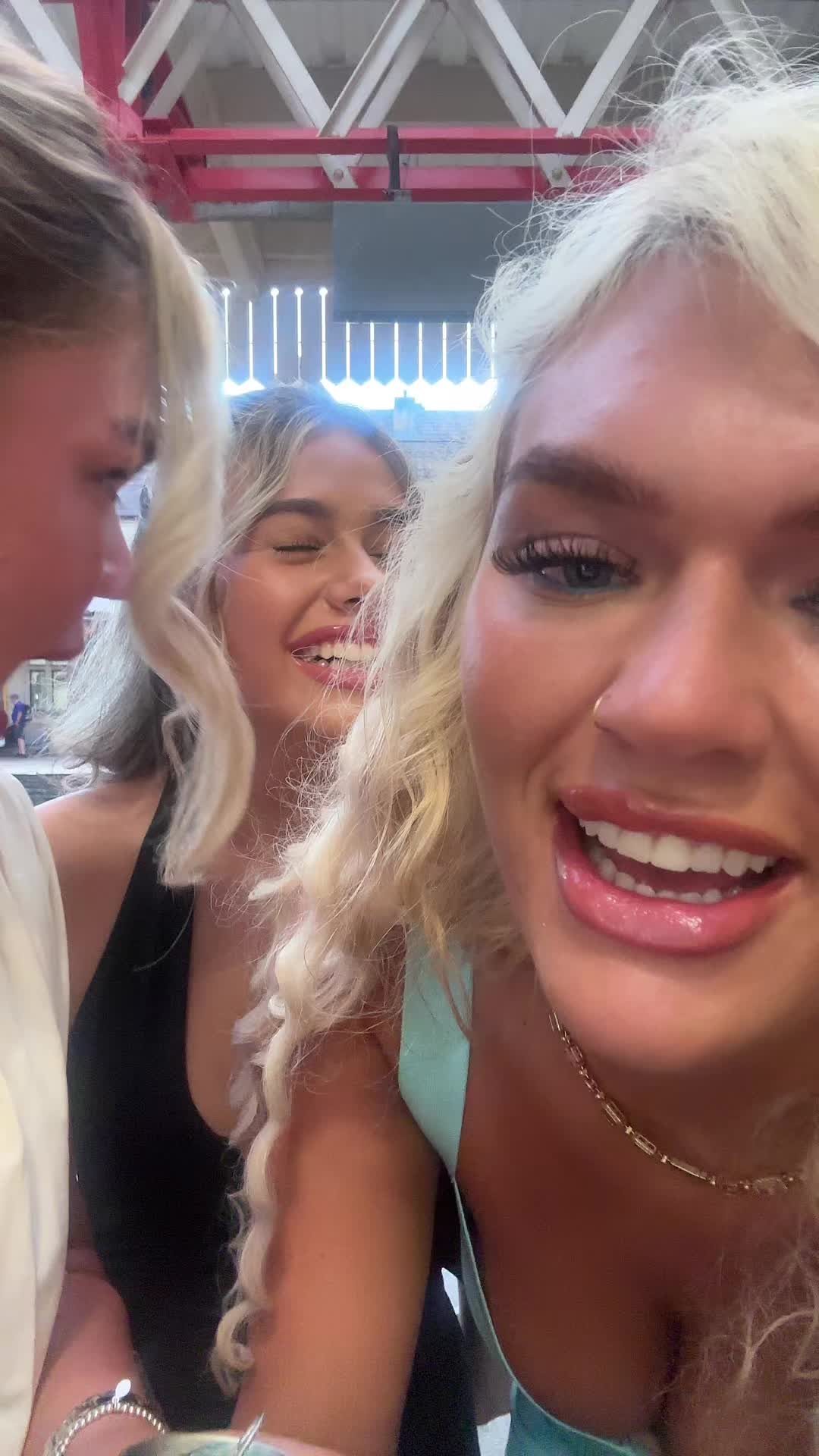 @ellielongton