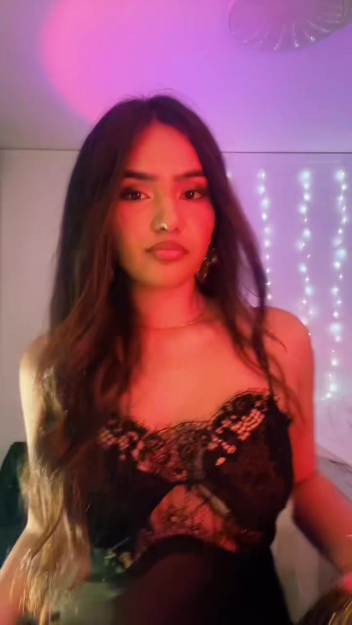 @Darsshini