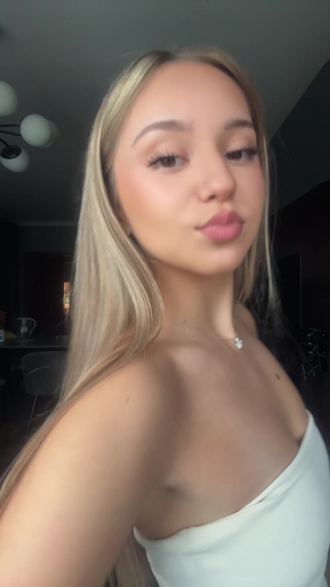 @izabela