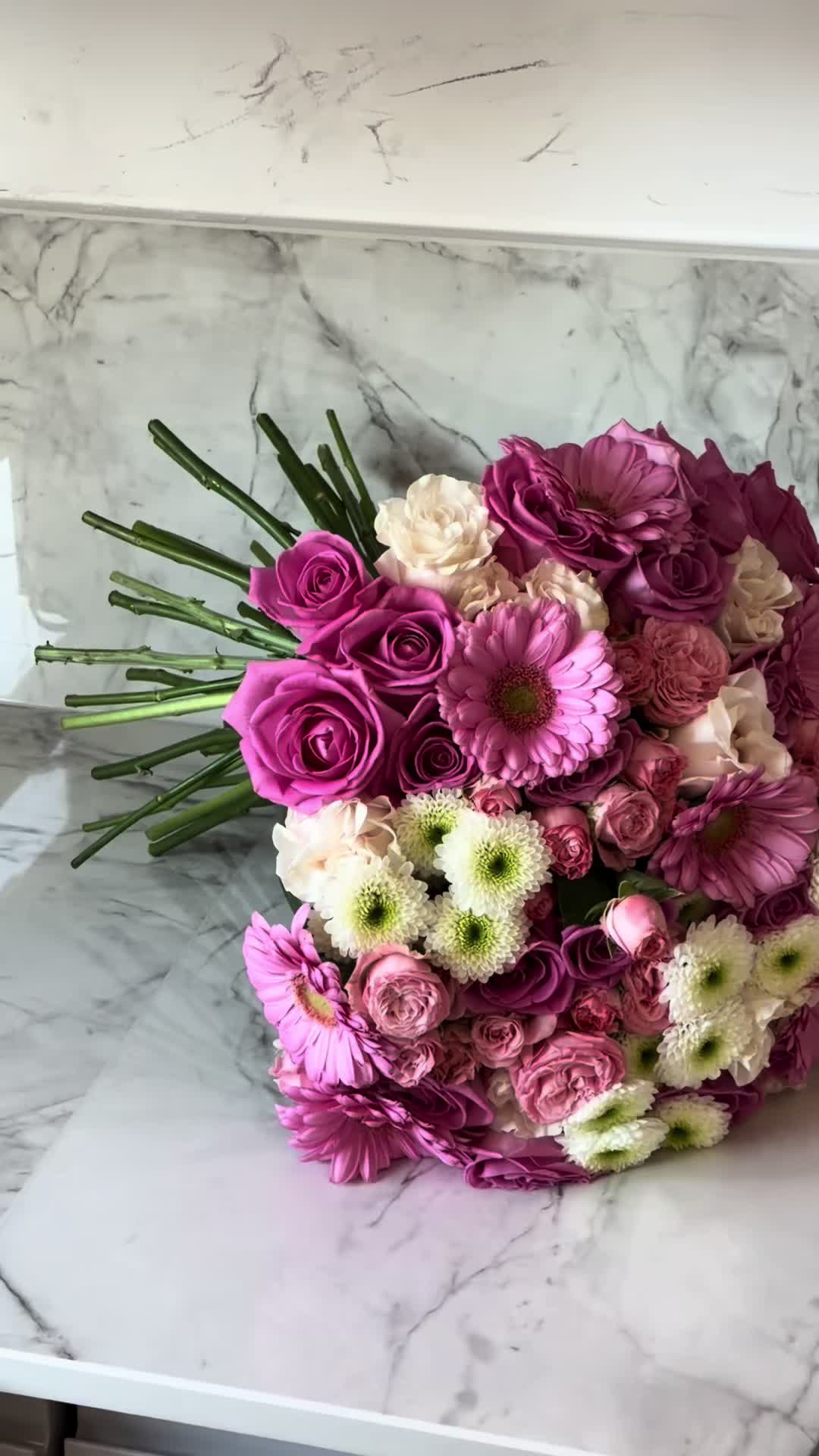 @THE BOUQUET BOX