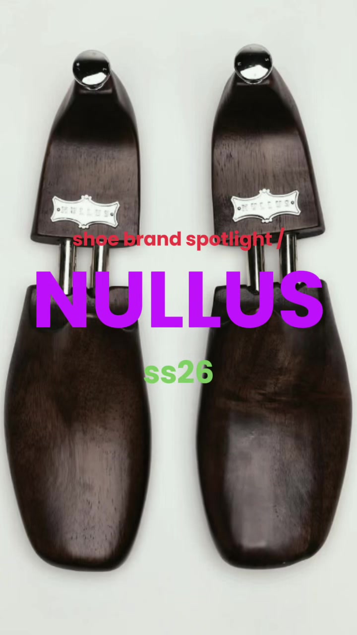 @J U S T / S H O E S
