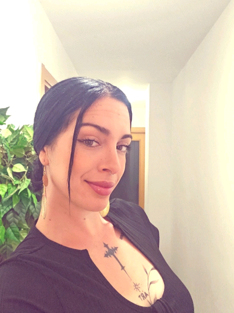 @Eva🖤
