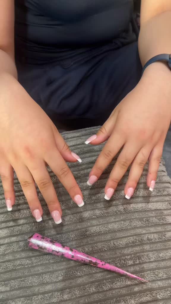 @staineddbyz