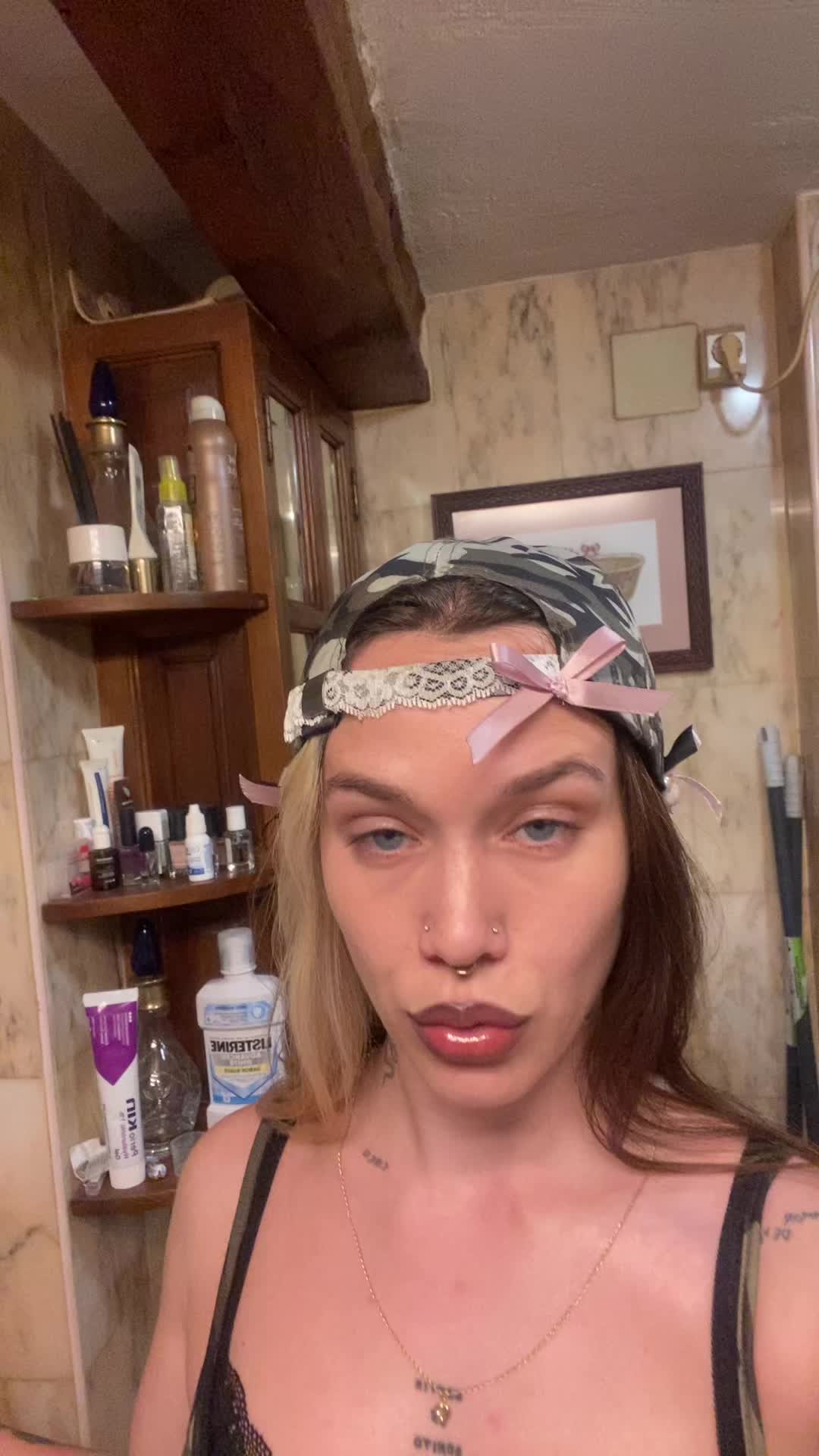 @JuliKa
