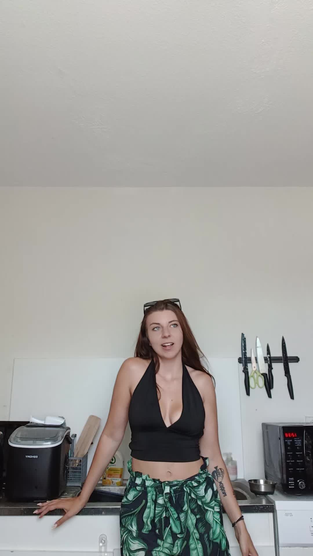 @emybrm