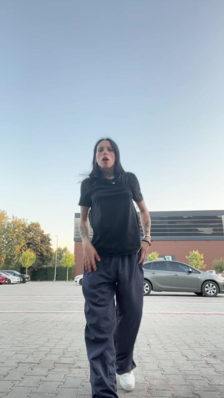 @Lara🇹🇷