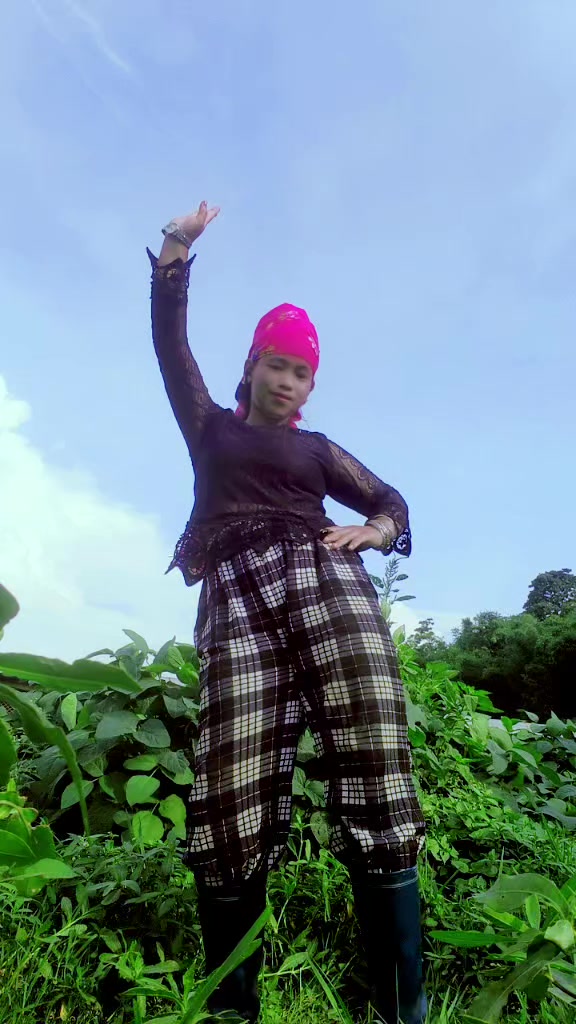 @☦️सोफिया चेपाङ्ग🇳🇵
