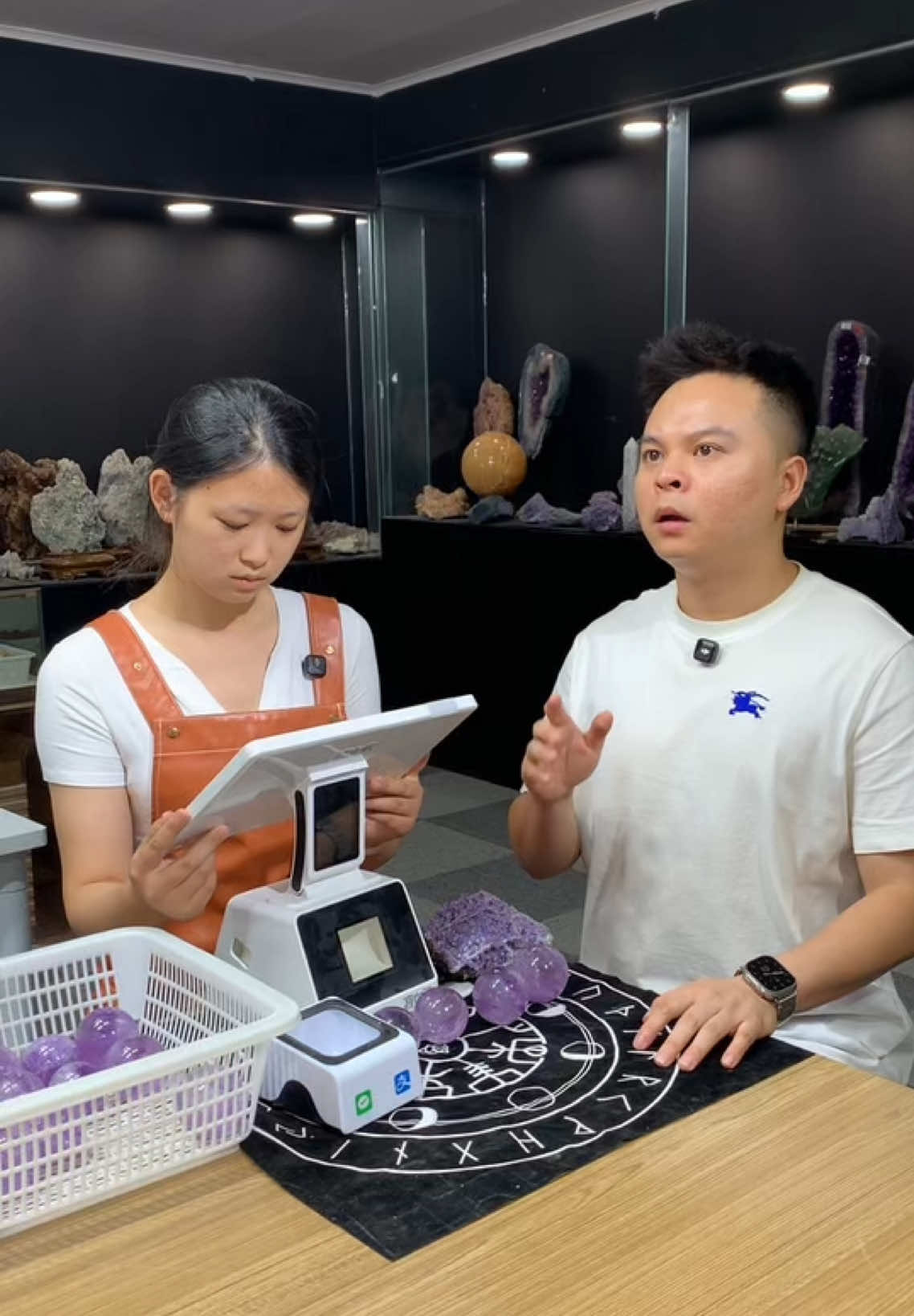 @New9_crystals