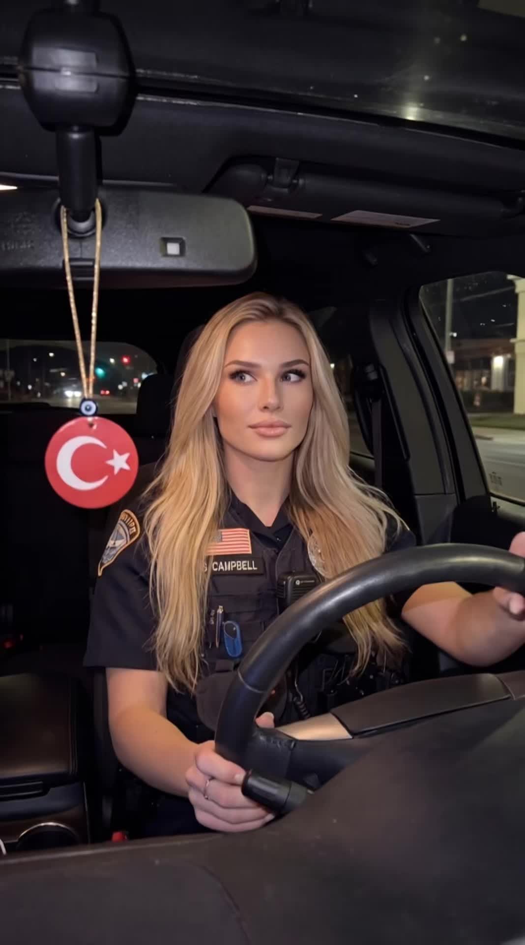 @Suzi👮🏼