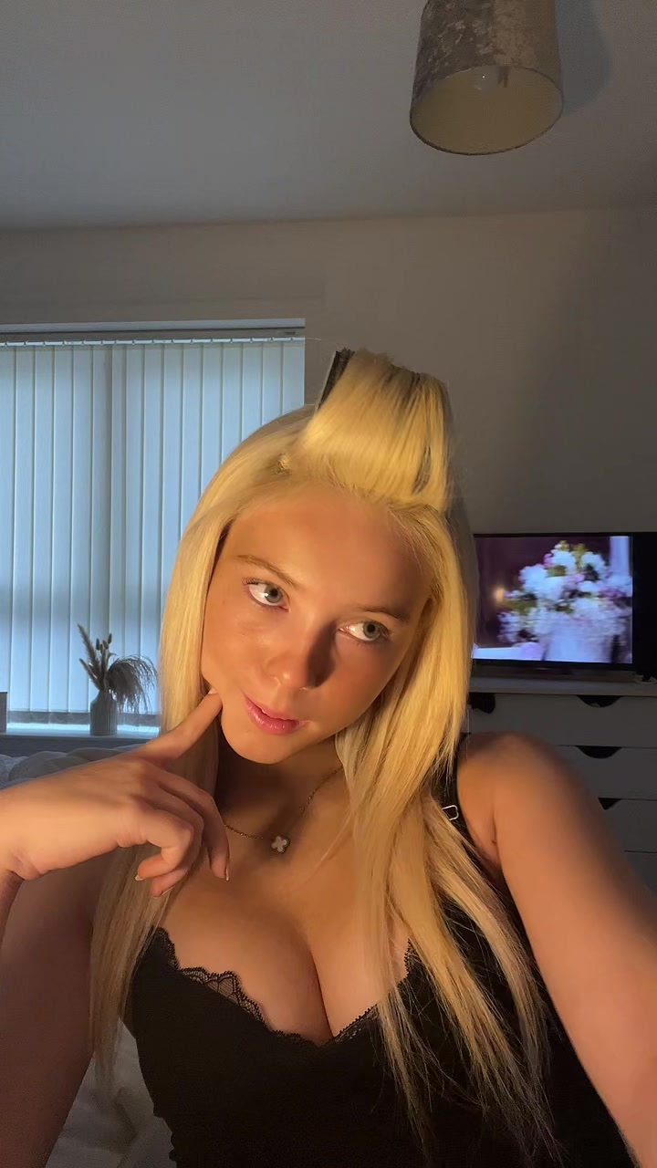 @lauraaffreyy