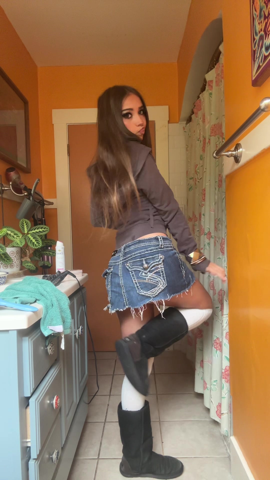 @Eva