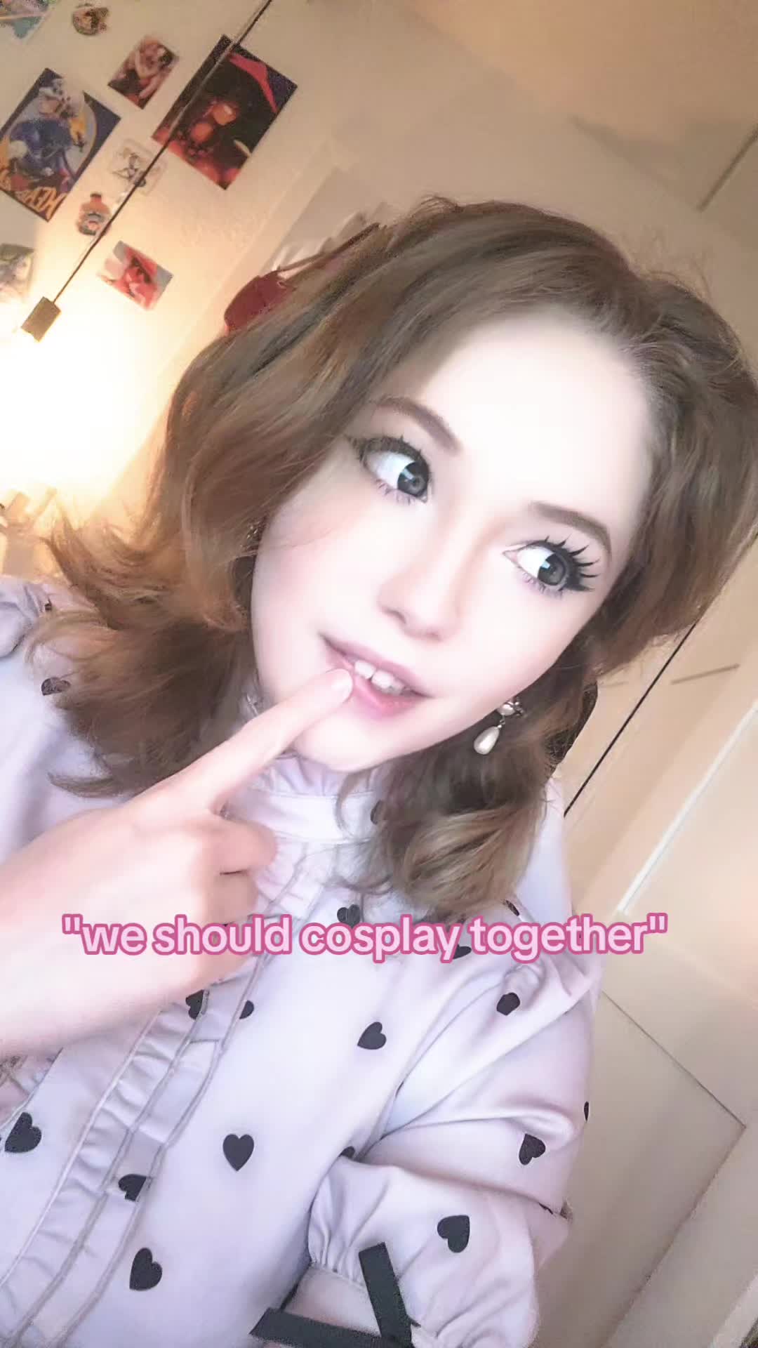 @୨ৎLaura