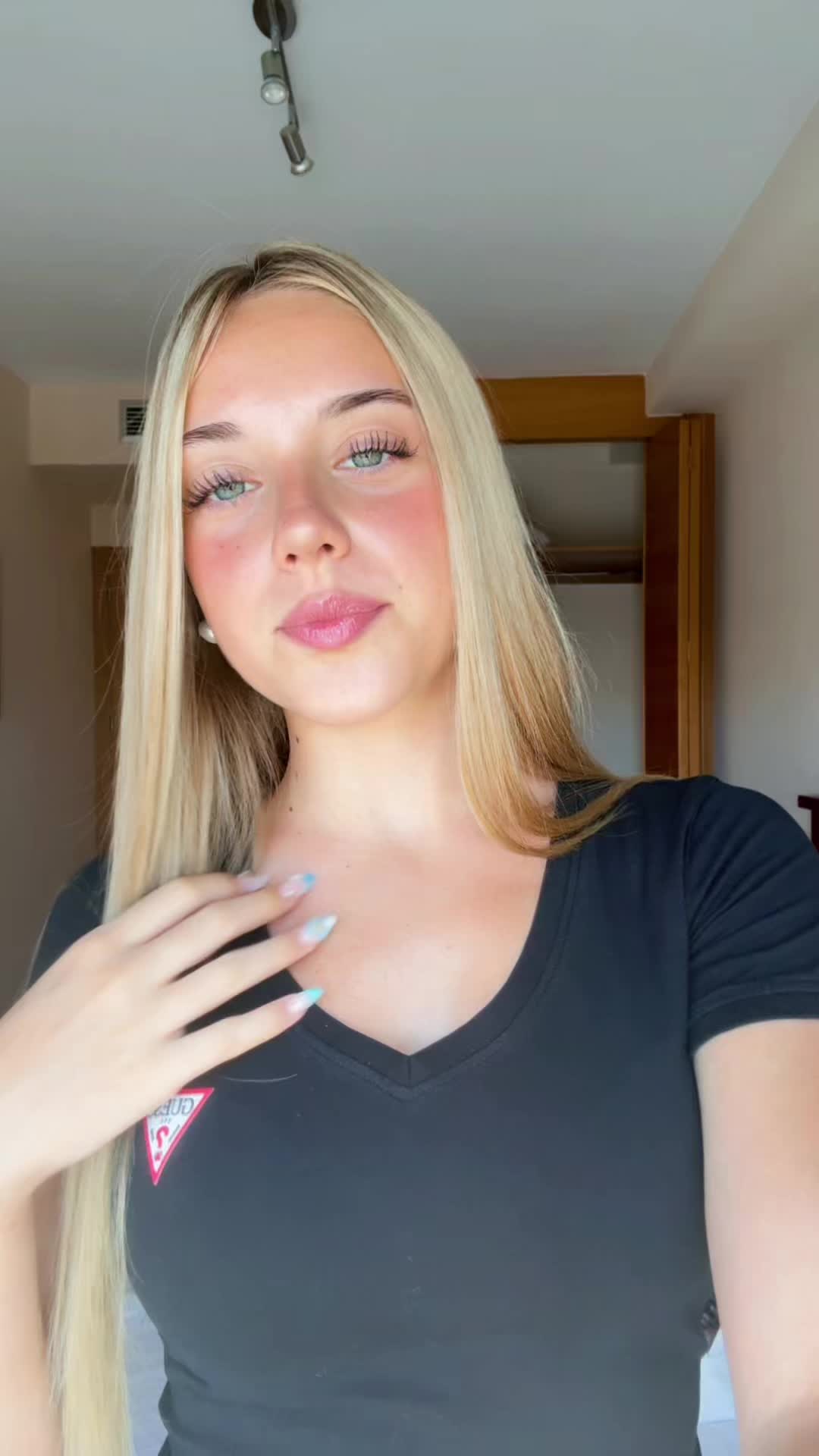 @_.aaroaa16