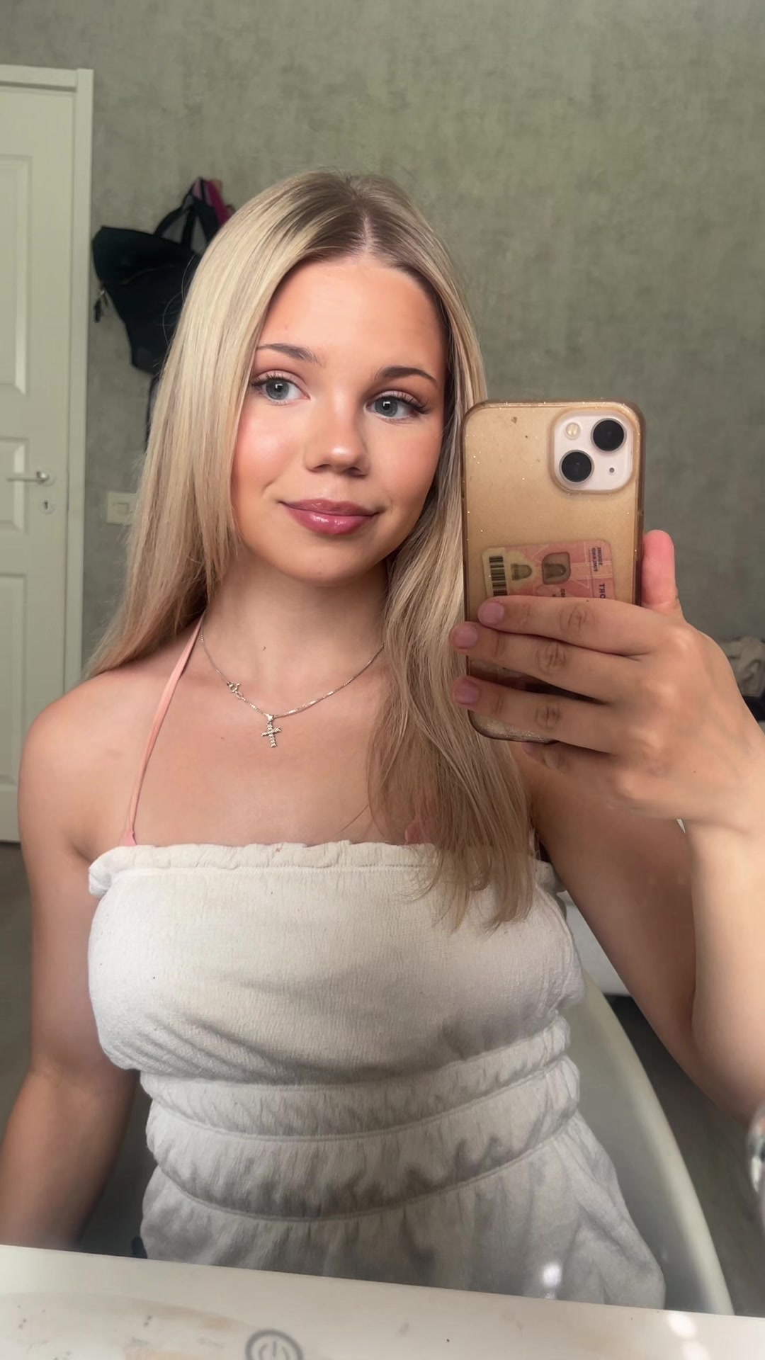 @Ronja.ee