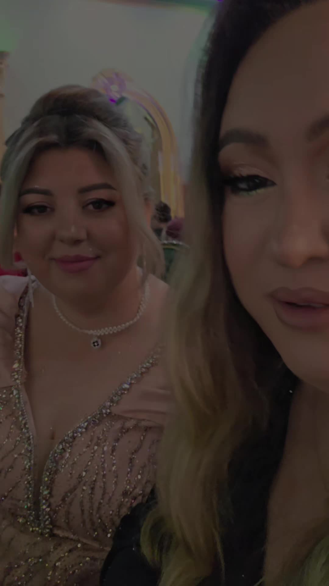 @Ela