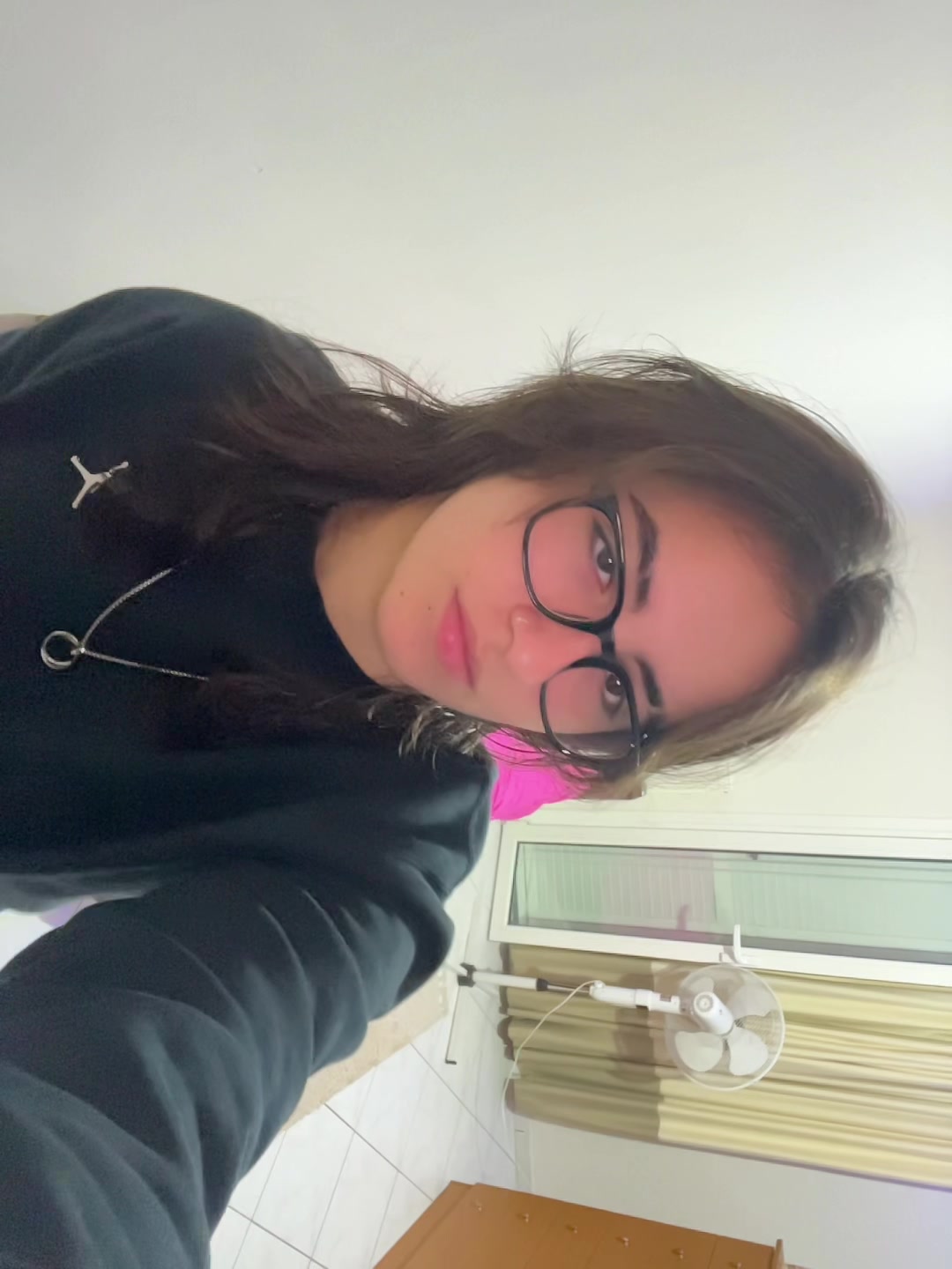 @d3sp0ina