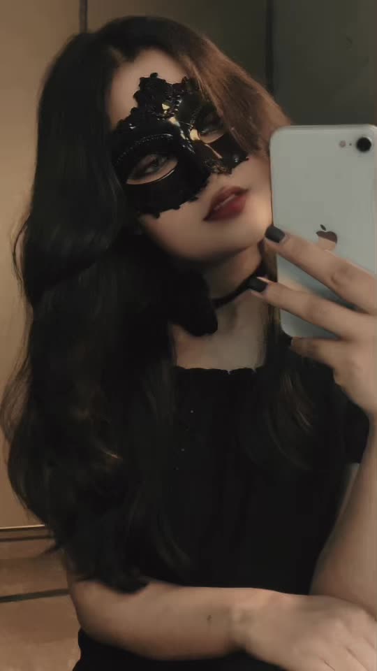 @Hassena🖤🕊️