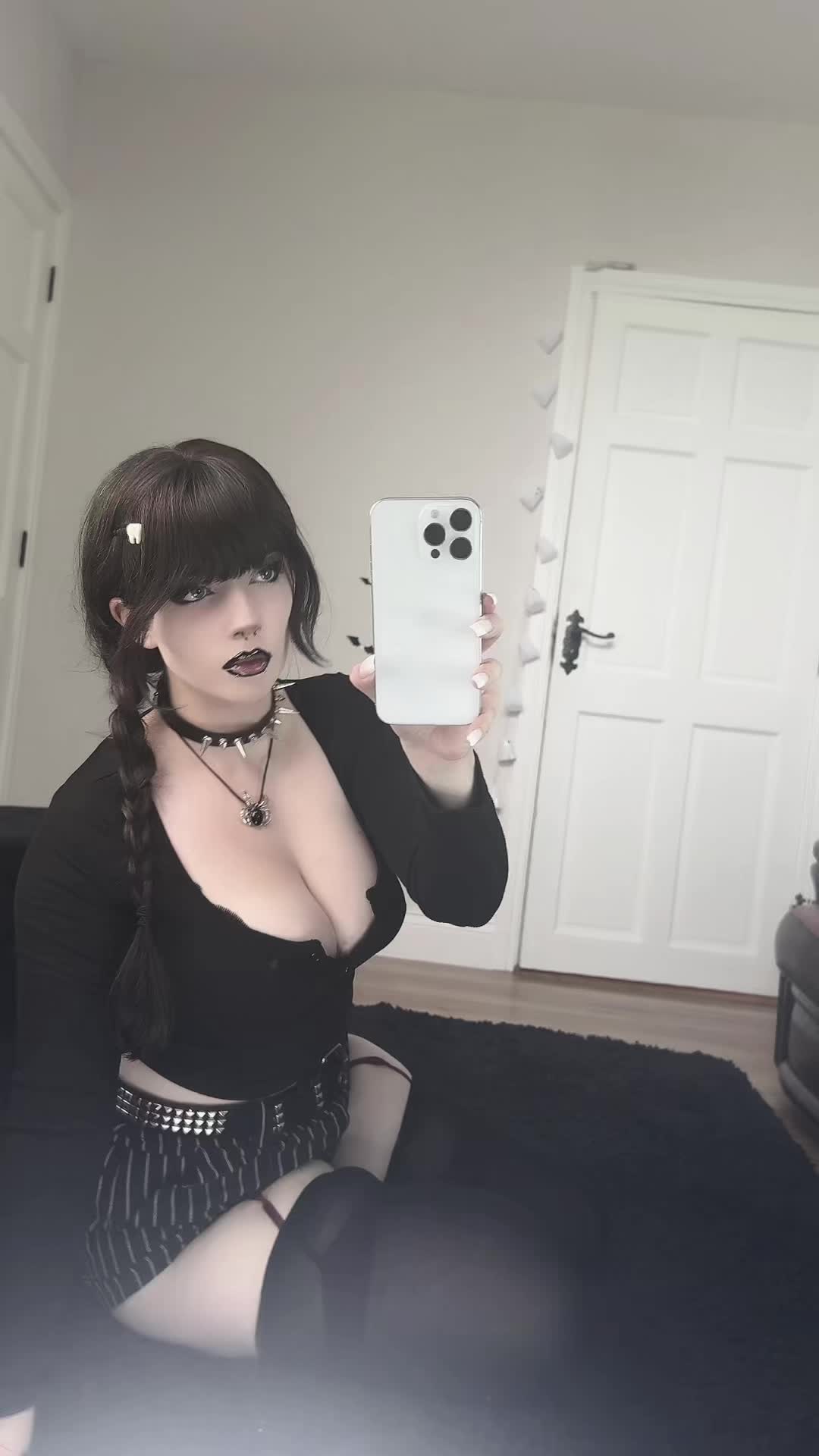 @cutiegothxo1