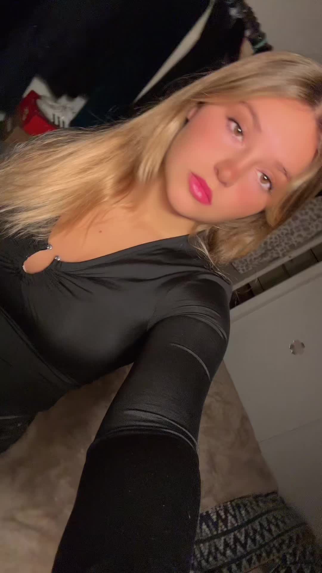 @Elisa