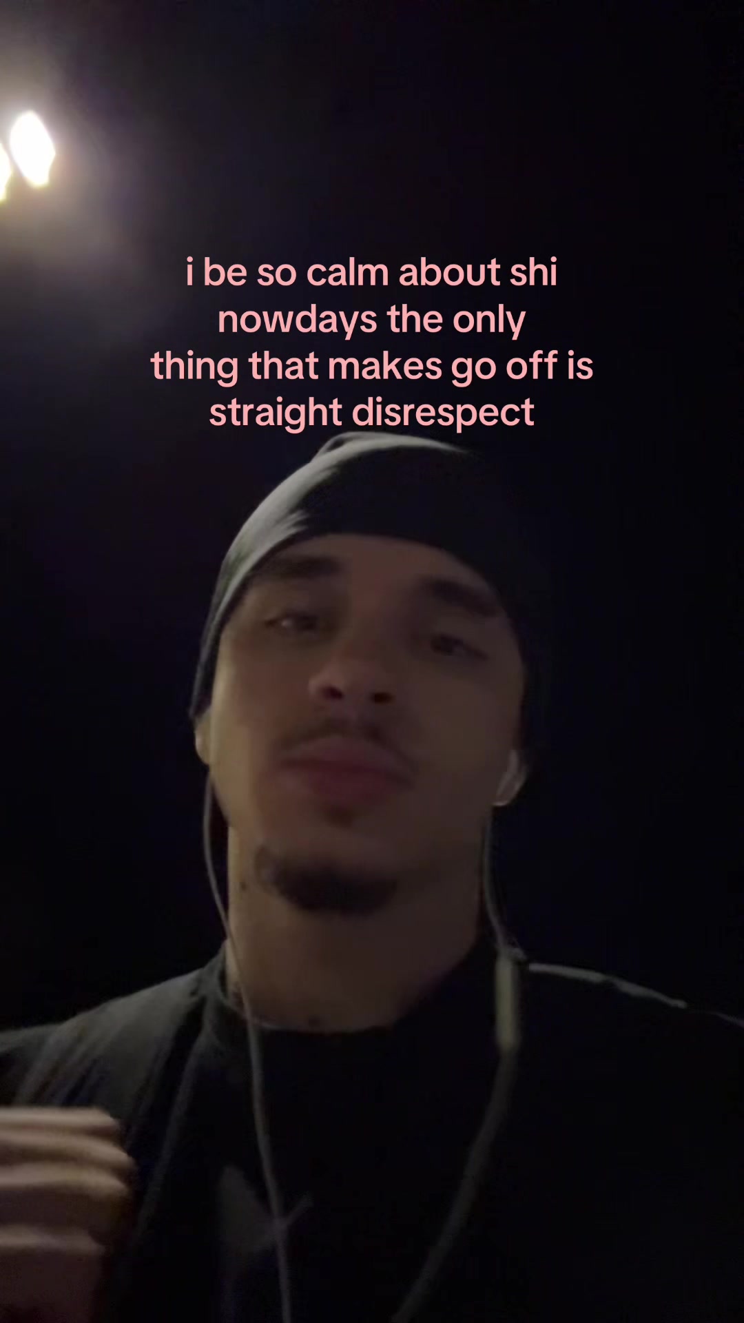 @￴