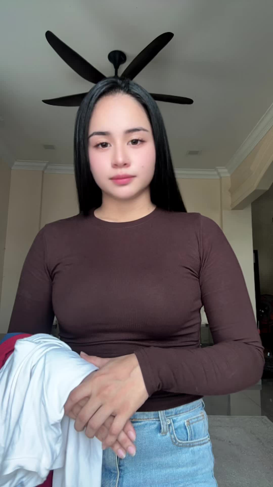 @HazLina.Co