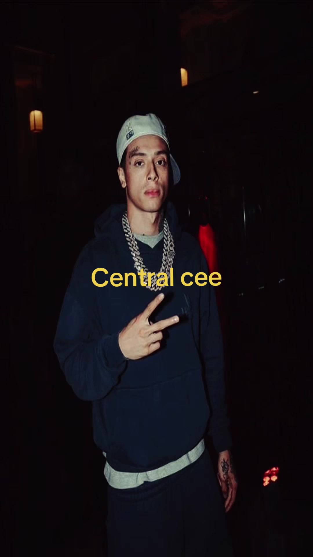 @???