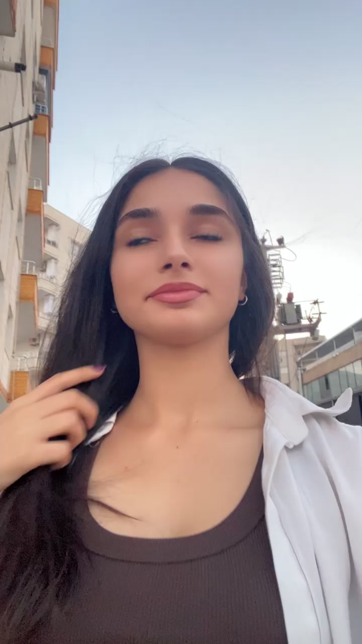 @Feryalergin